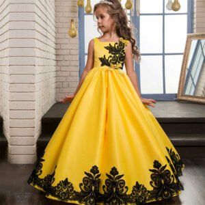 Vestido Niña de Rado Con Bordo de Encaje TQE086