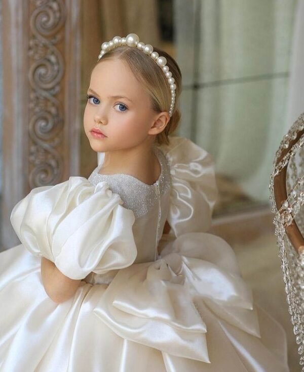 Elegante Blanco Vestido Niña Mangas Abullonadas para Bautizo TQL17