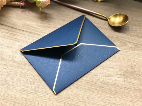 Sobres gruesos con foil marco de 250gramos