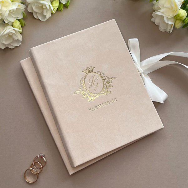 Envolvente de terciopelo